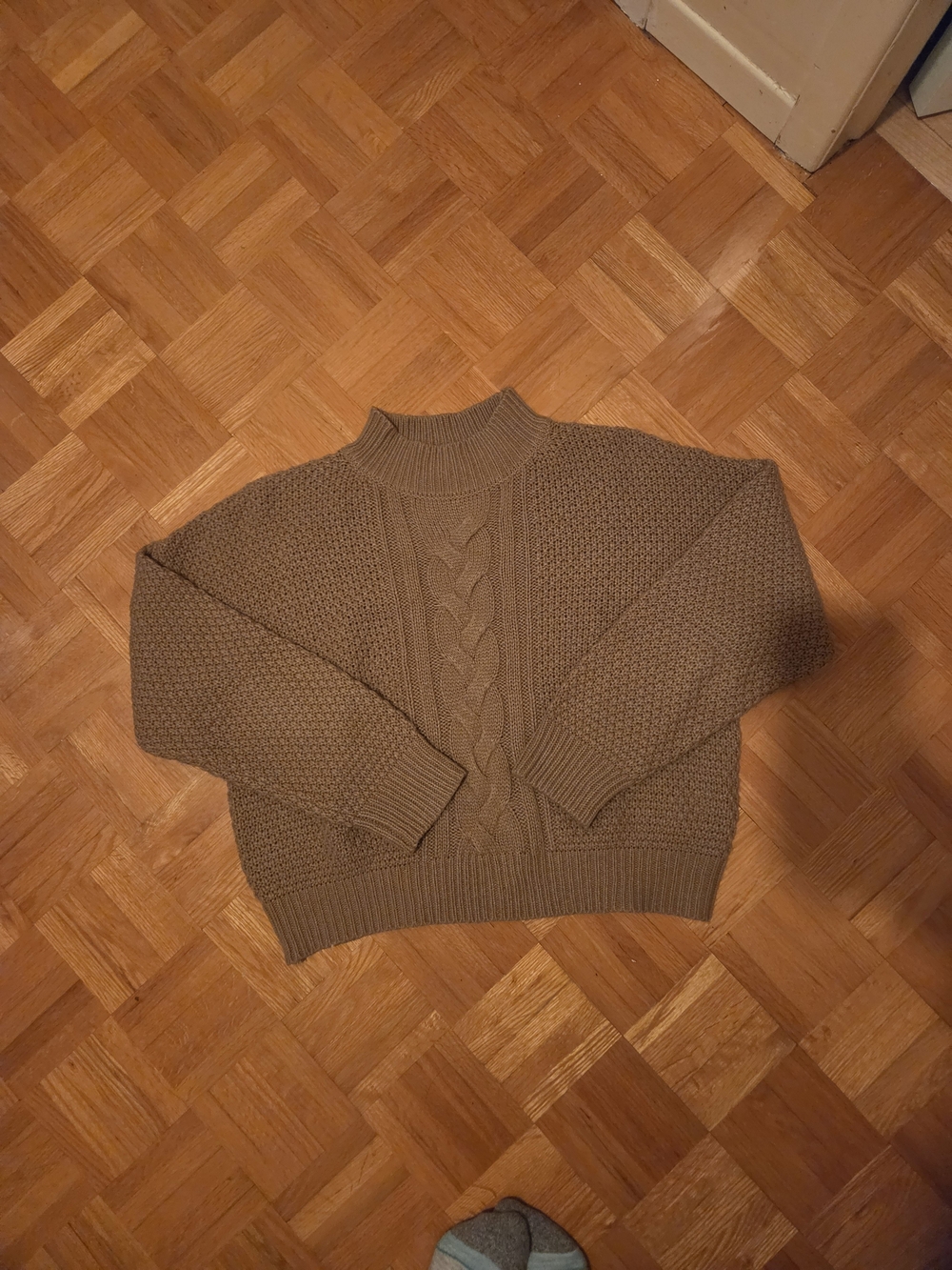 Women Taupe Cable-Knit Mock Neck Sweater From Dynamite Size Medium